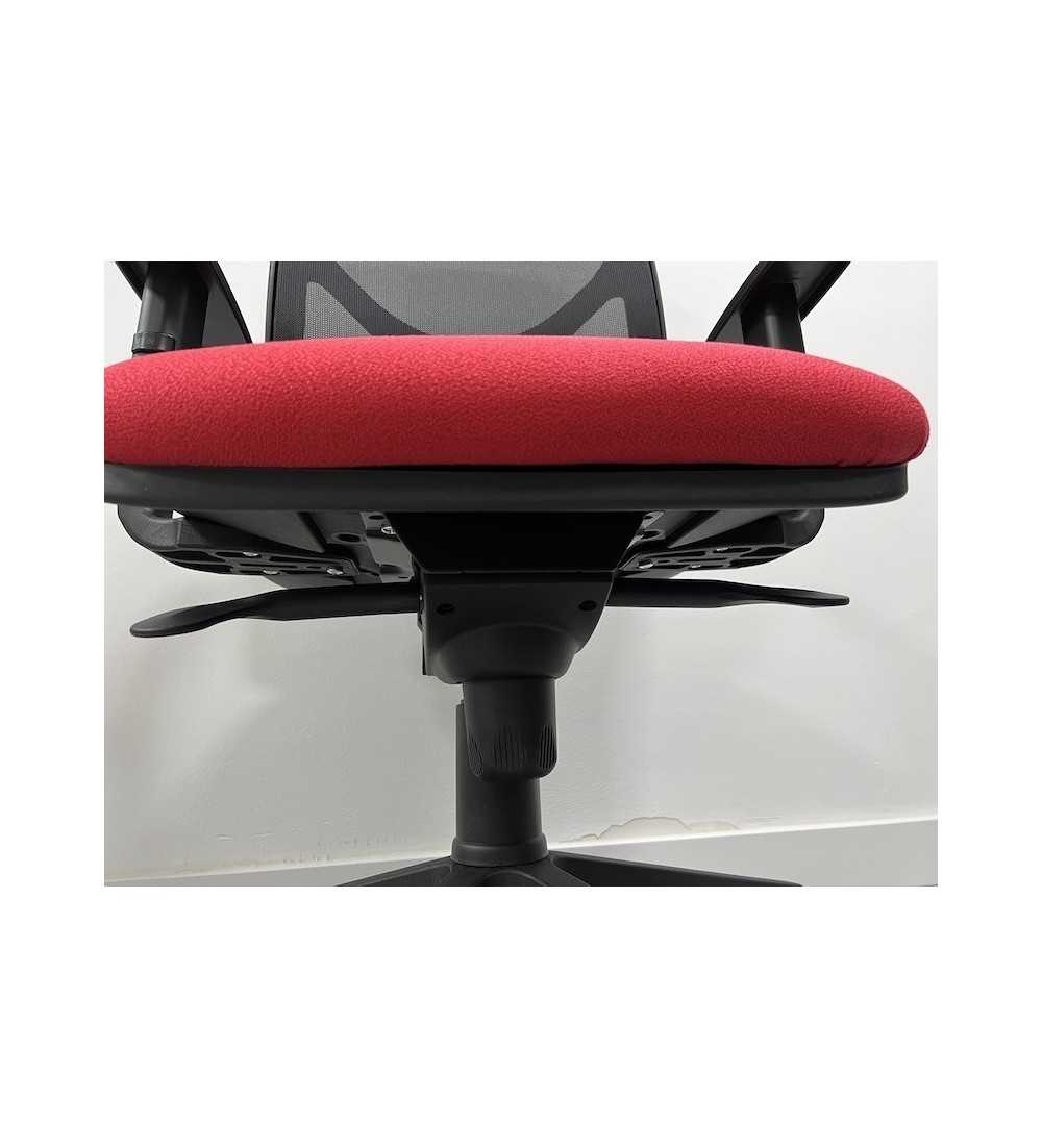 Silla ergonómica de oficina modelo LUMBARIS, con brazos regulables