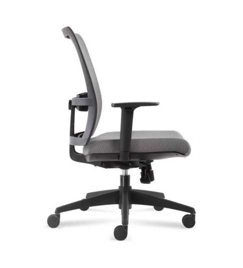 Silla ergonómica de oficina modelo Verona de Vincolo, con brazos regulables