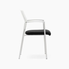 Lote 4 Sillas Confidente MANILA de Euromof, Apilables, Estructura Metálica, En Blanco y Negro